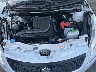 2014 Suzuki Swift - Thumbnail