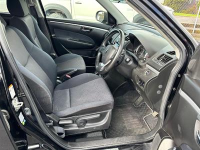 2013 Suzuki Swift - Thumbnail